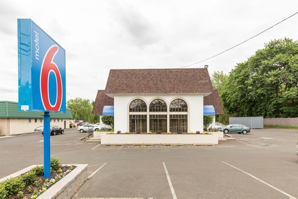Motel 6-Warminster, Pa Eksteriør billede