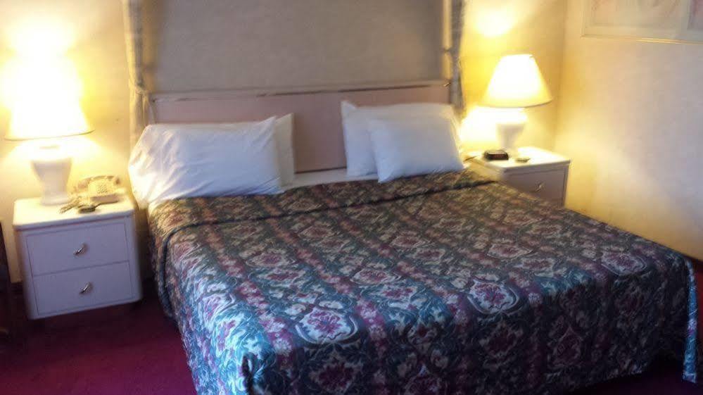Motel 6-Warminster, Pa Eksteriør billede